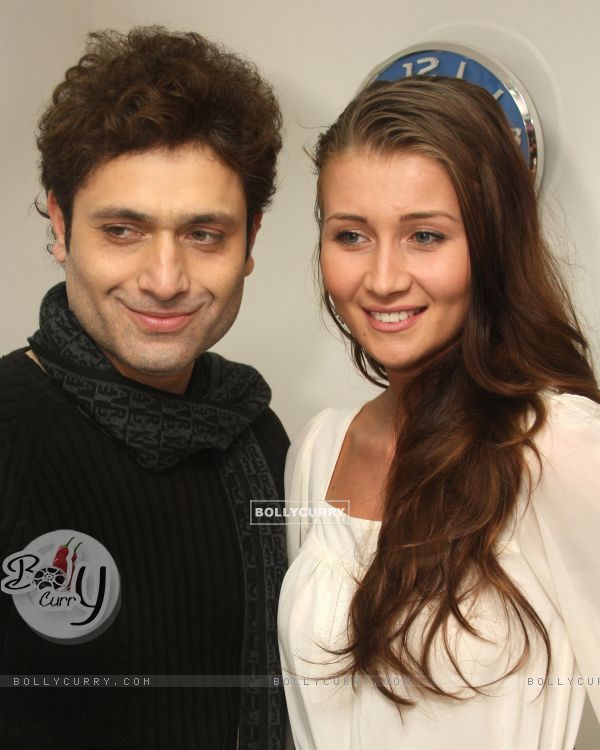 Shiney Ahuja and Julia in New Delhi to promote their film "Ghost" (179110)