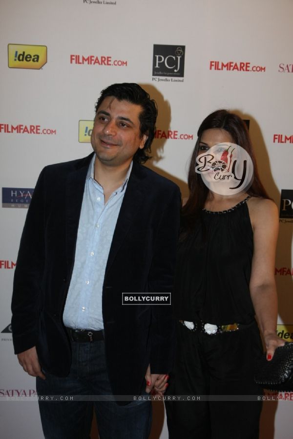 Sonali Bendre with Goldie Behl at 57th Filmfare Awards 2011 Nominations Party at Hotel Hyatt Regency