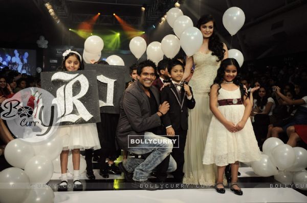 Dia Mirza walks for Rocky S at India Kids Fashion Week day 1 in Mumbai