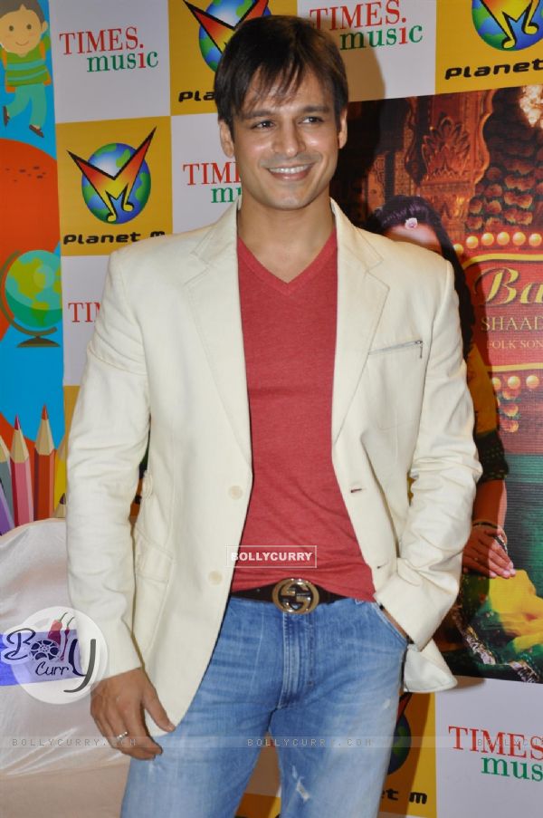 Vivek Oberoi launches Times music album "Banna Re by Rajnigandha" at Planet M