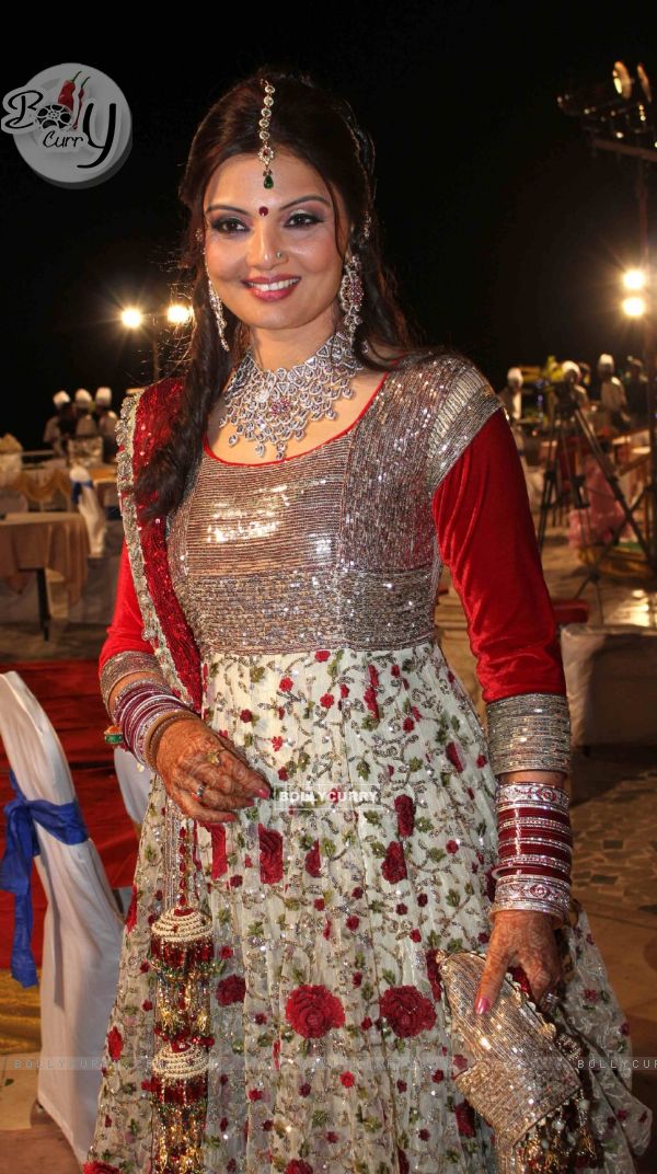 Deepshikha Nagpal wedding reception in Mumbai