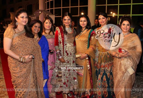 Kunickaa, Poonam, Akruti, Deep, Kavita, Payal grace Deepshikha Nagpal wedding reception in Mumbai