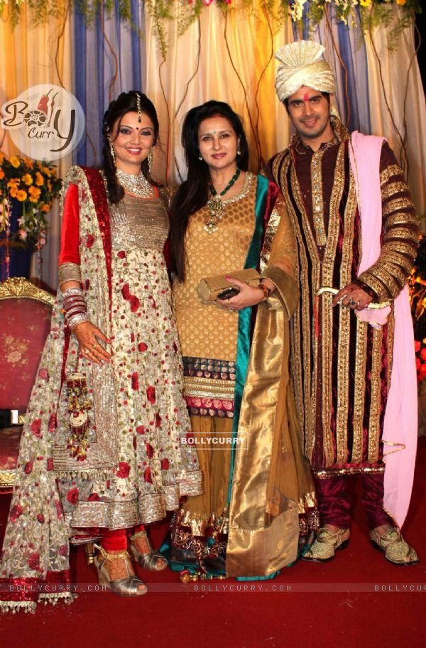 Poonam Dhillon grace Deepshikha Nagpal and Kaishav Arora wedding reception in Mumbai