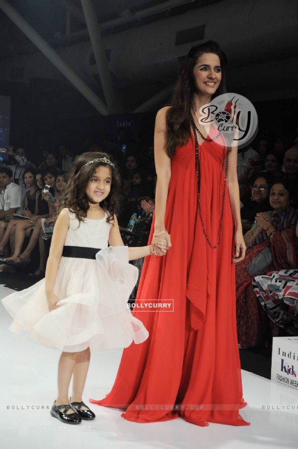 Shruti Seth as the show stopper for Kidology on Day 3 at India Kids Fashion Show. .