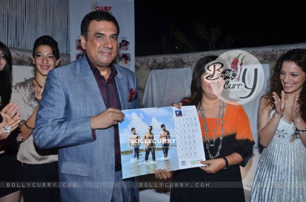 Boman Irani and Farah Khan at ZYNG Calendar-2012 launch at Olive