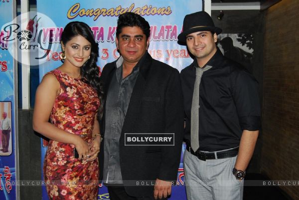 Rajan Shahi with Hina & Karan at Ye Rishta Kya Kehlata Hai 800 episodes celebration Party in Mumbai