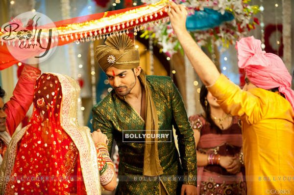 Gurmeet Choudhary as Maan Singh Khurana in Geet - Wedding Scene