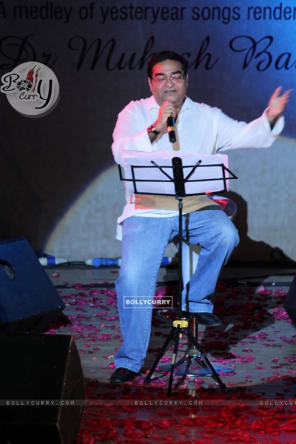 Vinod Khanna at Dr Batra concert held at YB Chavan. .