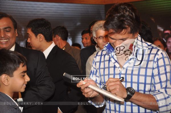 Mukesh Ambani, Aamir Khan and Sachin Tendulkar at CNN IBN Heroes Event 2012