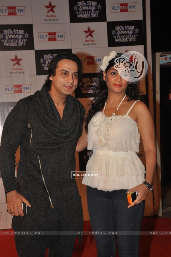 Saillesh Gulabani & Ashita Dhawan Gulabani at BIG STAR Young Entertainer Awards 2012