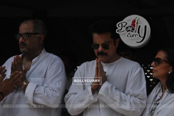 Boney Kapoor and Anil Kapoor at Mona Kapoor's funeral at Pawan Hans