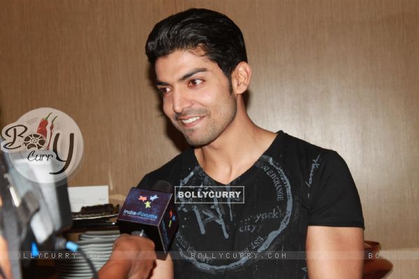 Gurmeet Choudhary at Shashi-Summit succes party for their shows