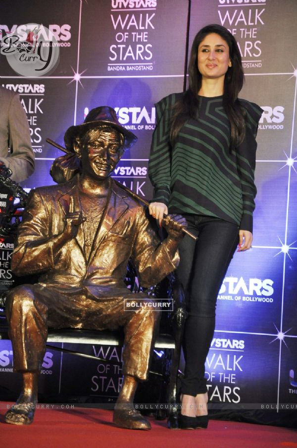 Kareena Kapoor unveil UTV Stars "Walk of the Stars'