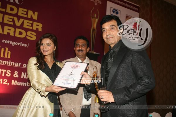 Aashka Goradia at Golden Achiever Awards 2012