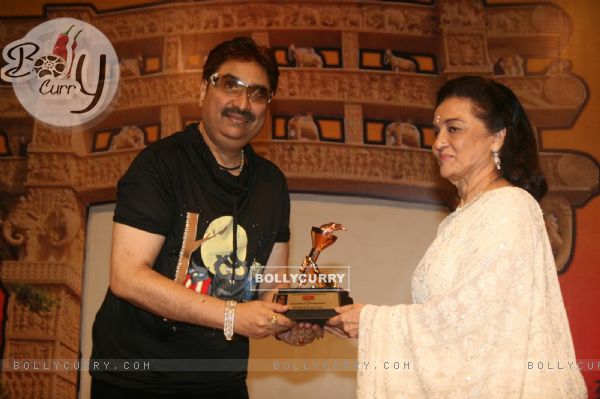 Kumar Sanu and Asha Parekh at Dadasaheb Ambedkar Awards at Dadasaheb Ambedkar Awards