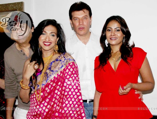 Mukesh Tyagi, Rituperna Sengupta, Aditya Pancholi And Vinita Menon at Bonny Duggal's party