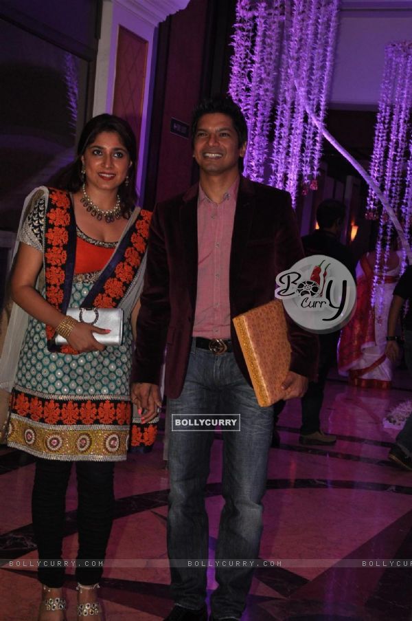 Shaan with wife Radhika at Sunidhi Chauhan and Hitesh Sonik Wedding Reception Ceremony