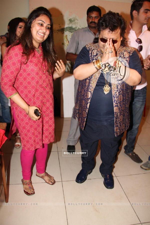 Pooja Gujral and Bappi Lahiri at Mahurat of film Main Aur Mr. Riight