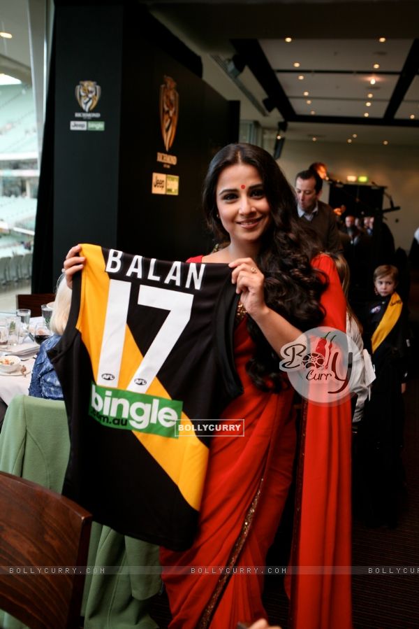 Vidya Balan handing the Match Ball to the ground at the Melbourne Cricket Ground