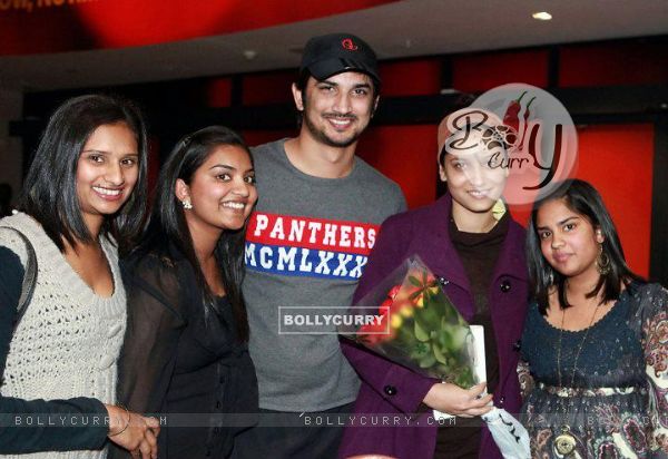 Sushant Singh Rajput, Ankita Lokhande With Fans At South Africa Airport