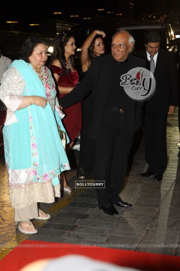 Yash Chopra with wife Pamela at Karan Johar's 40th Birthday Party