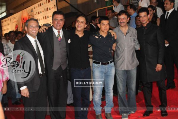 Boman Irani, Vidhu Vinod Chopra, Aamir Khan, Sharman Joshi at the premiere of 'Ferrari Ki Sawaari' (203497)