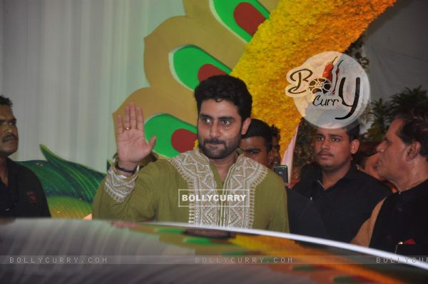 Bollywood Actor Abhishek Bachchan at Esha Deol's wedding at Isckon Temple