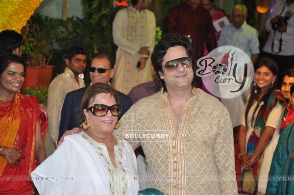 Fardeen Khan with mother Sundari at Esha Deol and Bharat Takhtani wedding ceremony