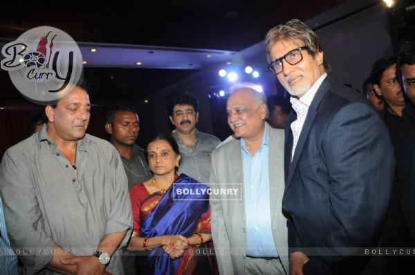 Sanjay Dutt, Bhawana Somaaya, TP Agarwal & Amitabh Bachchan at Launch of magazine 'Blockbuster'