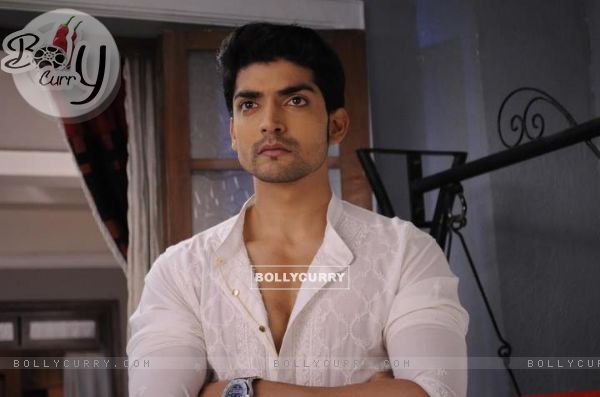 Gurmeet as Yash Scindia