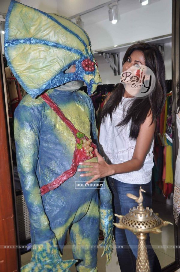 Bollywood actress Chitrangada Singh promoting Joker with Aliens, Mumbai India. . (215583)