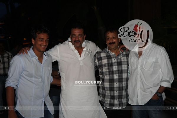 Salman and Sanjay Dutt at Baba Siddique's Iftar Party