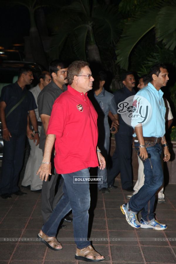 Salman and Sanjay Dutt at Baba Siddique's Iftar Party