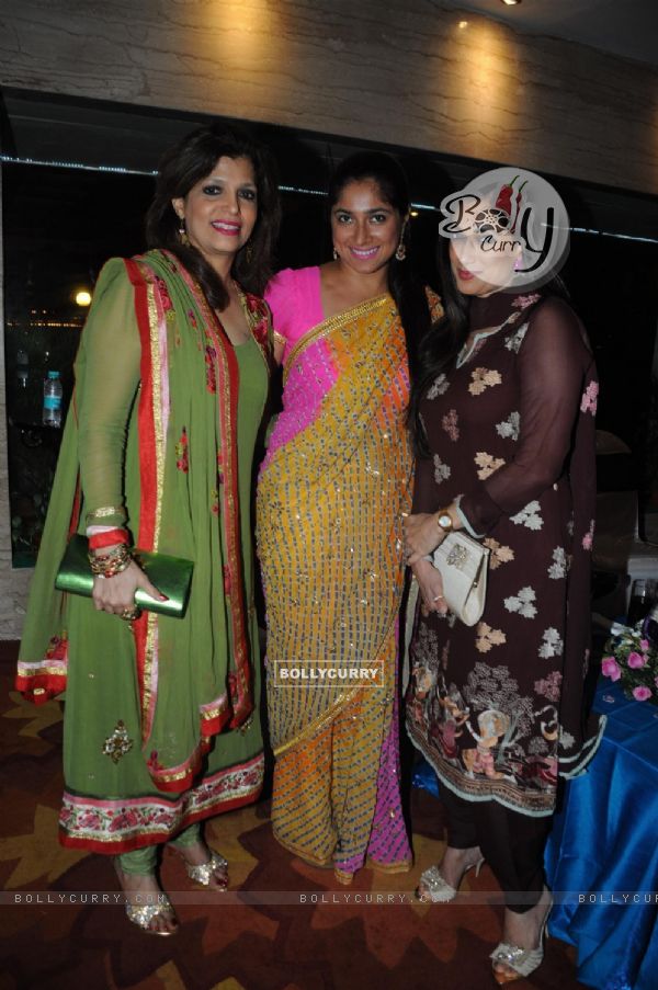 Bina Aziz, Radhika, Lucky Morani at Anup Jalota Birthday Party in Sun Villa Warli