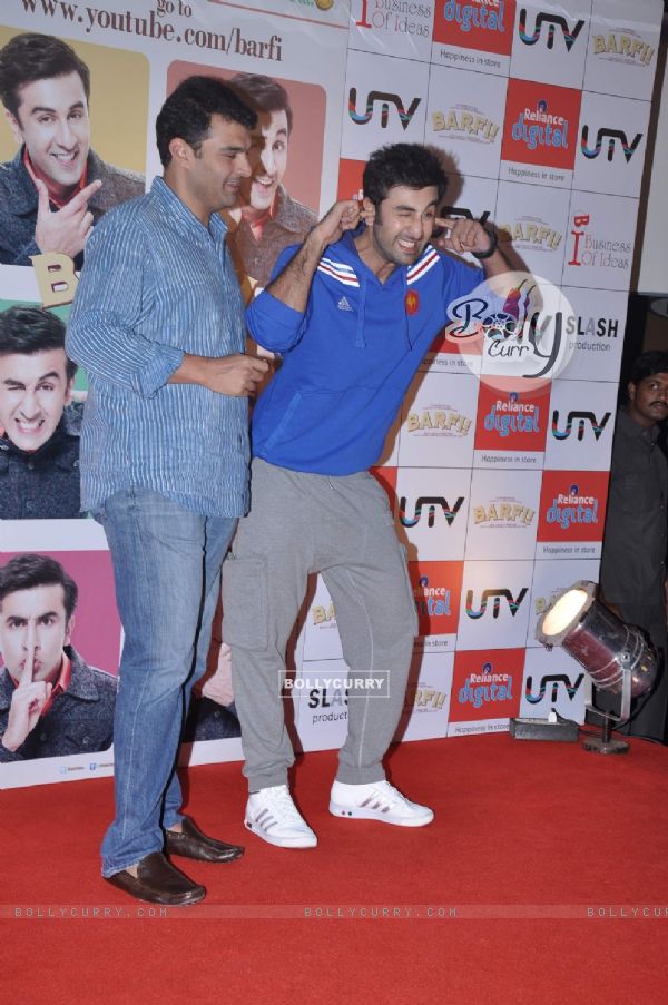Bollywood actor Ranbir Kapoor and UTV CEO, Siddharth Roy Kapoor at the launch of the interactive application for the upcoming film 'Barfi!' on YouTube at Malad in Mumbai. . (223486)