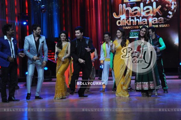 Remo, Manish, Ragini, Karan Johar, Madhuri, Kareena at Film Promotion Heroine on Jhalak Dikhhala Jaa