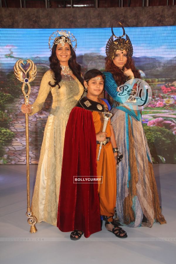 Karishma Tanna as Rani Pari, Dev Joshi as Baal Veer and Shama Sikander as Bhayankar Pari in SAB TV's
