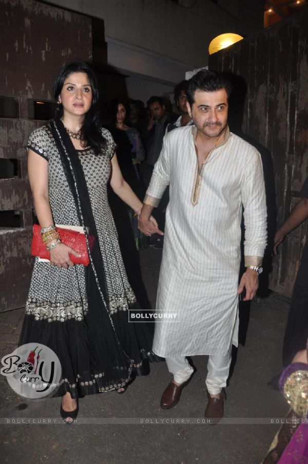 Sanjay Kapoor with wife Mahdeep Sandhu at Saif Ali Khan and Kareena Kapoor Sangeet Party