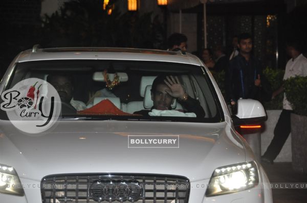 Tusshar Kapoor at Saif Ali Khan & Kareena Kapoor wedding party