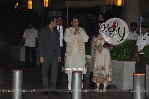 Randhir Kapoor at Saif Ali Khan & Kareena Kapoor wedding party