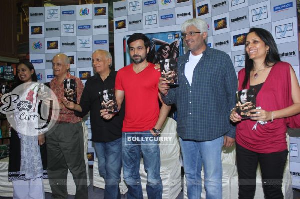 Mahesh Bhatt, Emraan Hashmi, Vikram Bhatt and Mukesh Bhatt at Film Raaz 3 DVD Launch (237844)