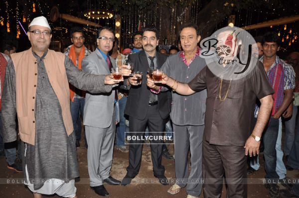 (L to R) Bollywood actors Pramod Moutho, Anant Mahadevan, Ashutosh Rana, Ranjeet and Manoj Joshi at the item song shoot of film 'Soda' in Mumbai. (242533)