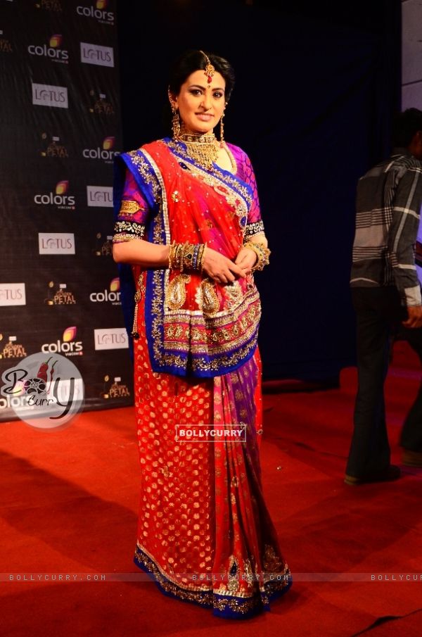 Smita Bansal as Sumitra of Balika Vadhu at Colors Golden Petal Awards Red Carpet Moments