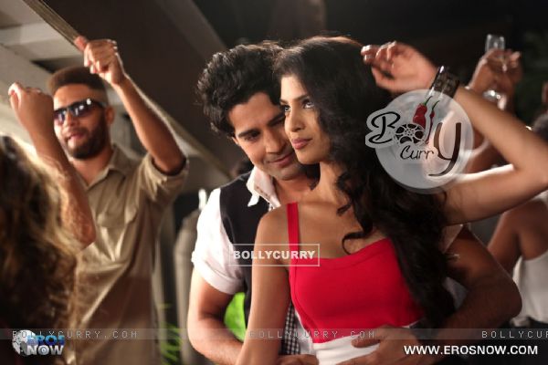 A still of Tena Desae with Rajeev Khandelwal from the movie Table No. 21 (247199)