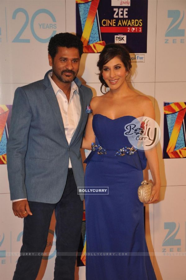 Prabhu Deva and Sophie Choudhary at Zee Cine Awards 2013