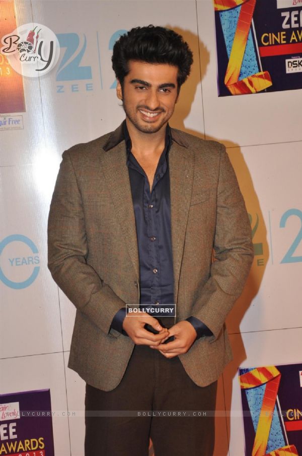Arjun Kapoor at Zee Cine Awards 2013