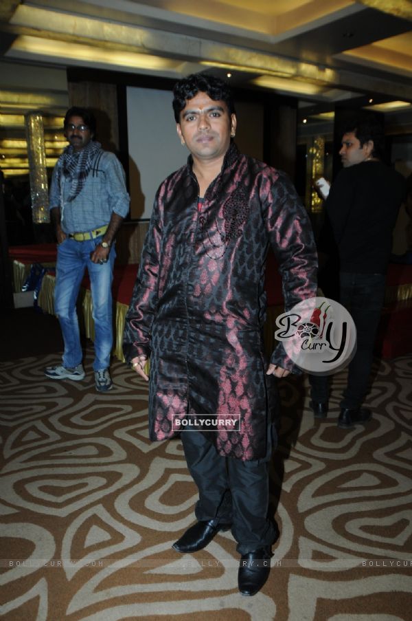 Udit Narayan launches Dashrath Rathod's Mangal phera