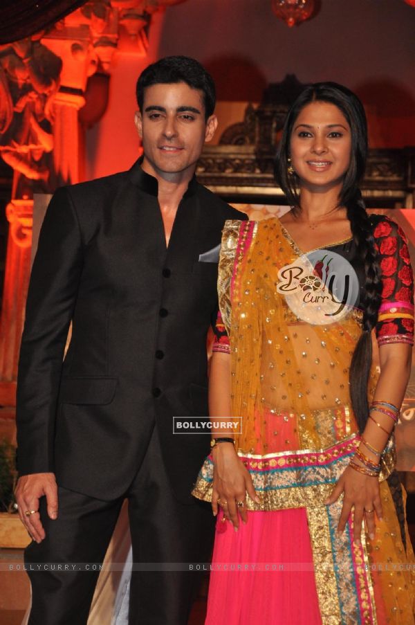 Gautam Rode and Jennifer Winget in Saraswatichandra on Star Plus
