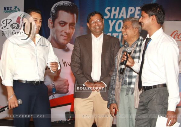 Salman Khan, T. Krishnakumar, P Rajendran at launching the partnership of Career Development an HCCB