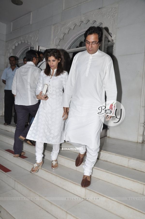 Sonu Nigam's mother's prayer meet